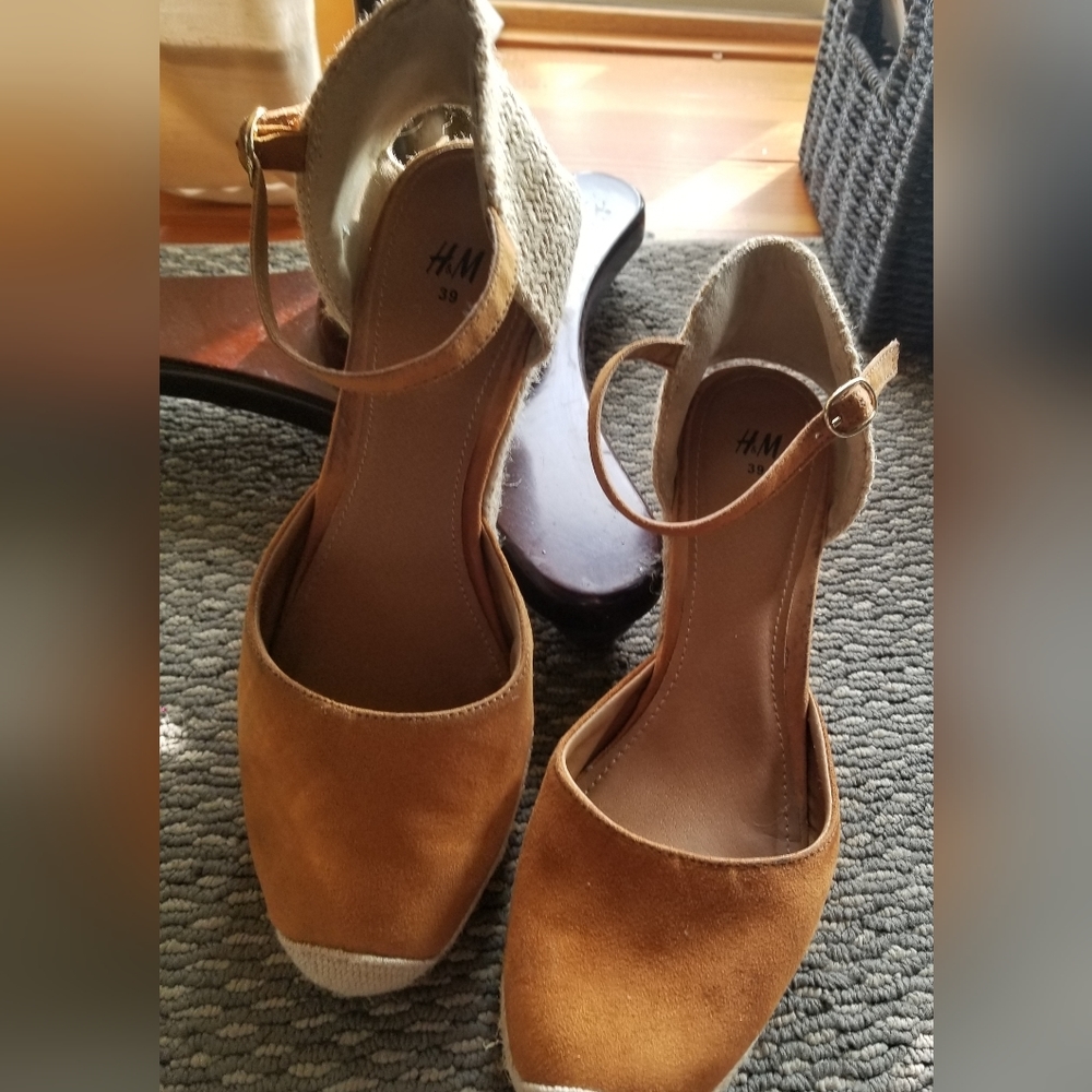 H&M wedged strappy sandals